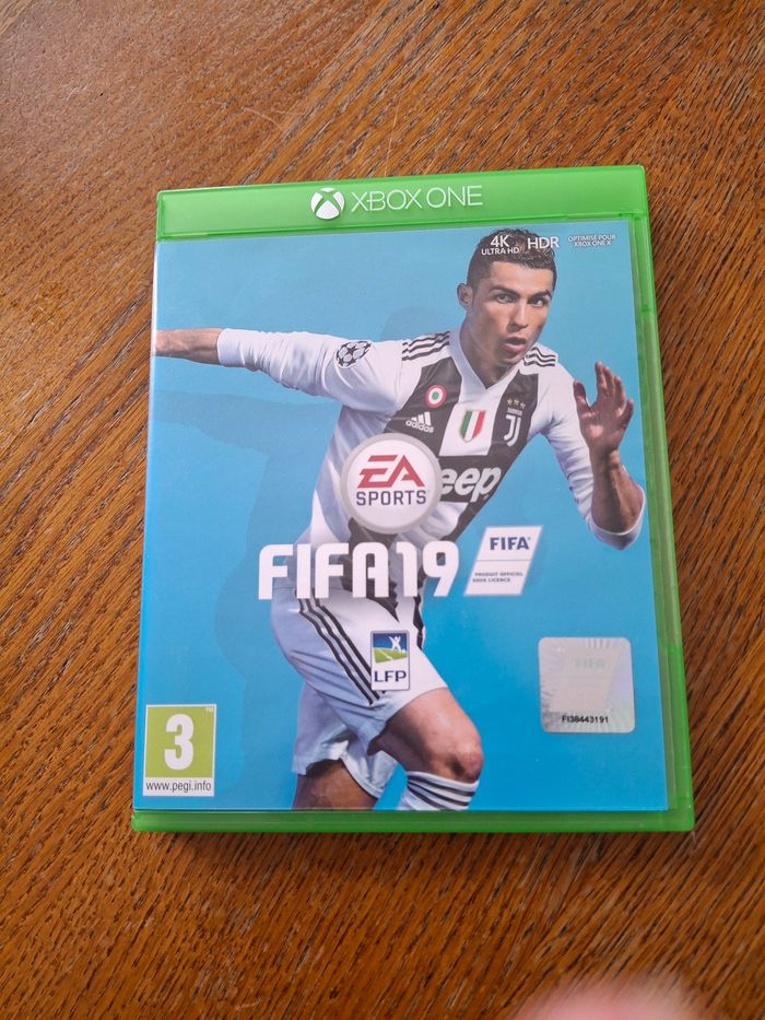 Jeu xbox one fifa 19