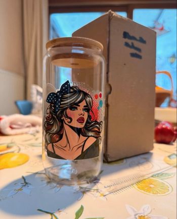 Gourde en verre bambou Pin-up pop art + brosse 