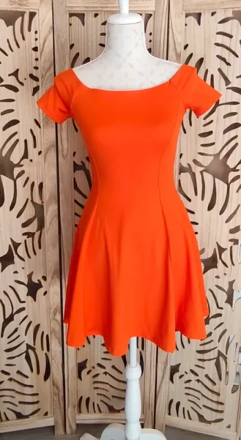 Robe épaules dénudées fluide orange T S Zara