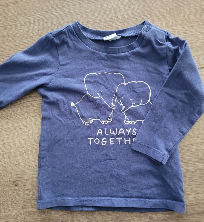Lot T-shirts manches longues 9 mois - photo numéro 2