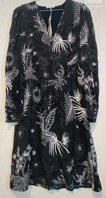Magnifique robe caroll noir motif 40