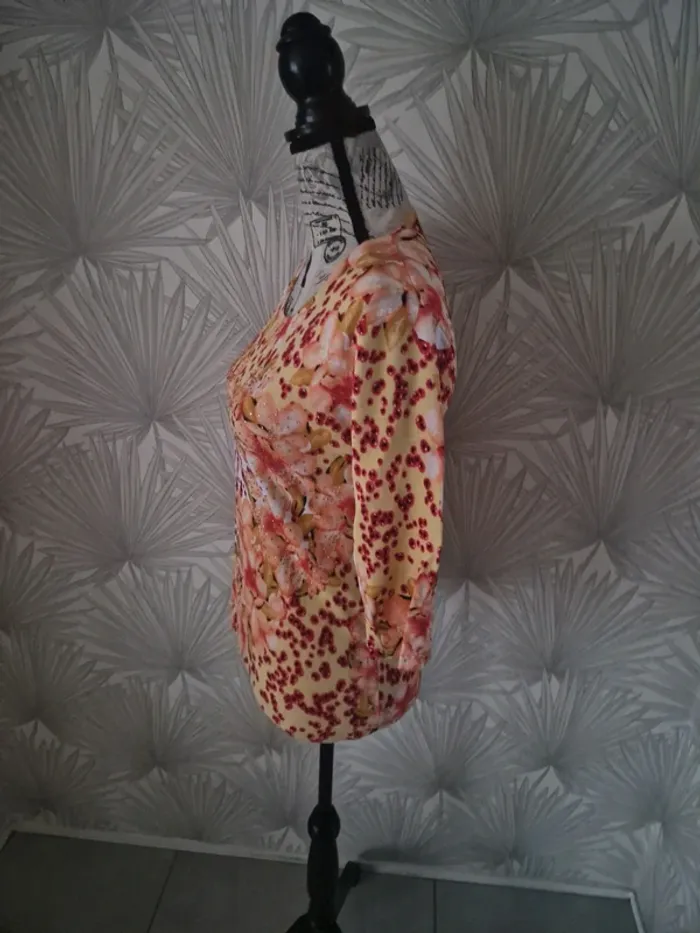 Joli pull fantaisie original taille 38/40 - photo numéro 3