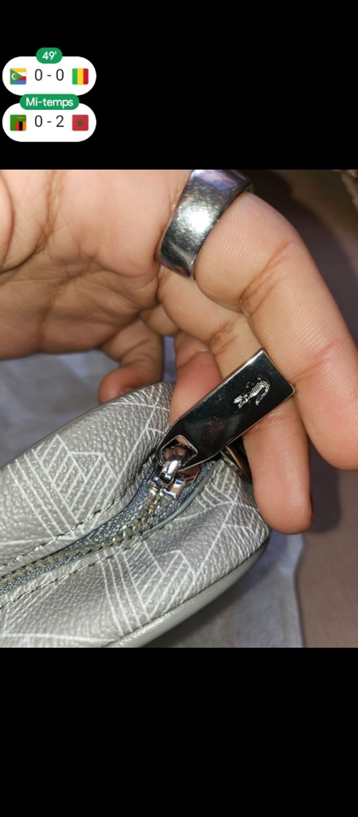 Sacoche Lacoste - photo numéro 4