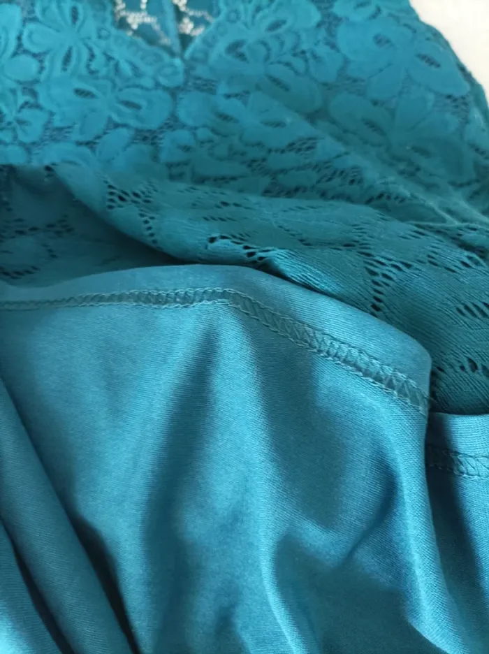 Robe dentelle - photo numéro 6