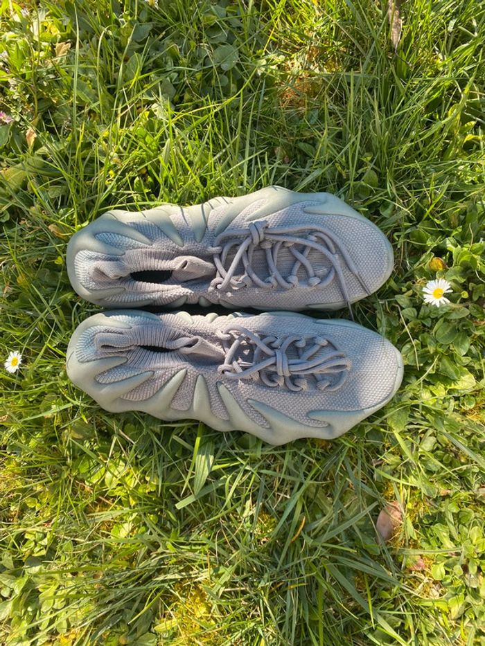 Paire De Yeezy 450 Pointure 45 - photo numéro 2
