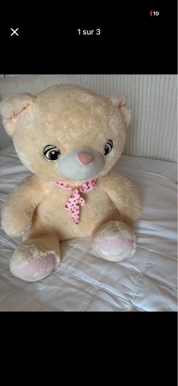 Grosse peluche ours