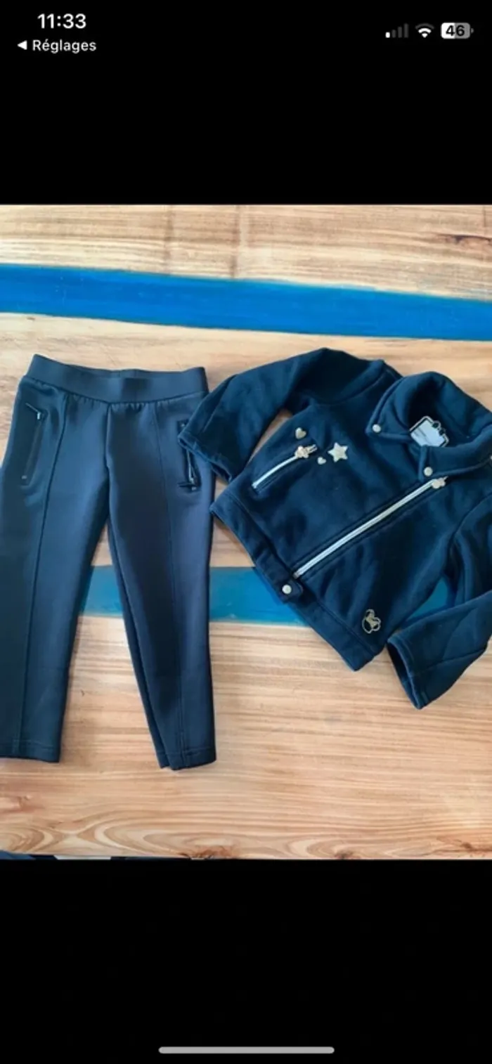 Ensemble noir Disney Minnie taille 3 ans