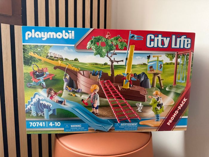 Playmobil City Life 70741 Aire de jeu d'aventure