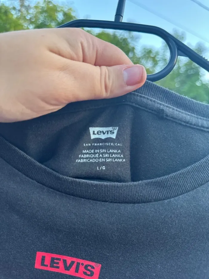 T shirt noir rouge blanc Levi’s - photo numéro 3