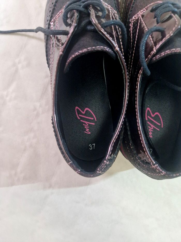 Chaussures  , femme  , type bateaux  / mocassins  , de la marque  My B  , taille 37 - photo numéro 9