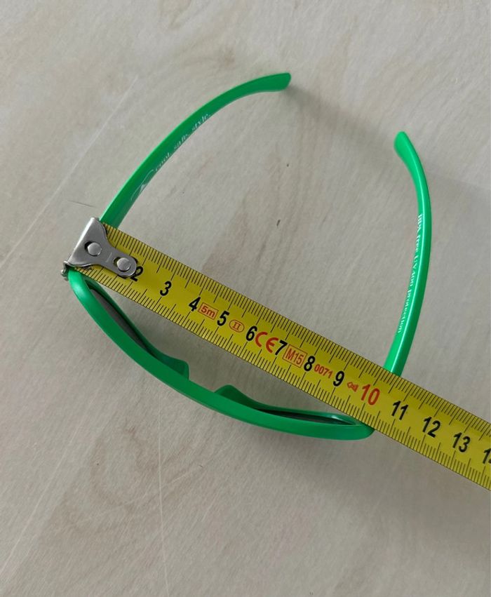Lunette de soleil bébé verte - photo numéro 8