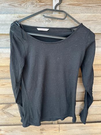 TEE shirt camaïeu noir uni manches dentelle