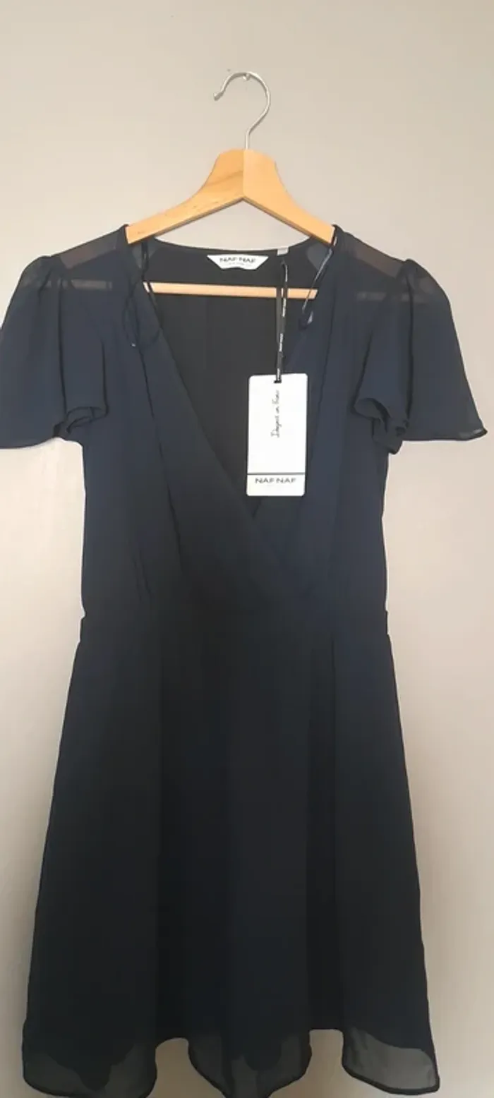 Robe fluide en cœur croisé - photo numéro 6