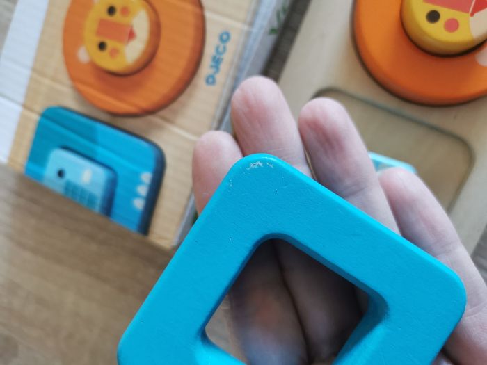 Puzzle d'encastrement en bois Djeco en très bon état - photo numéro 3