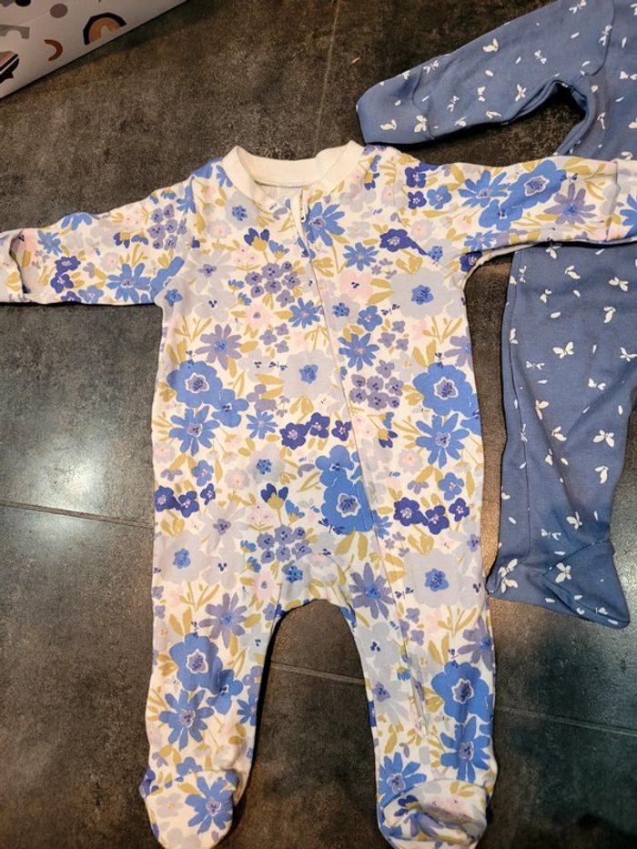 Pyjamas 1-3 mois fille - photo numéro 4