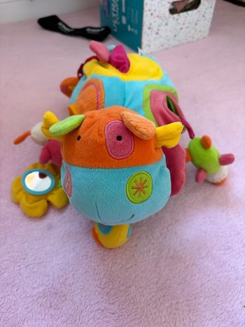 Peluche d’éveil bébé 