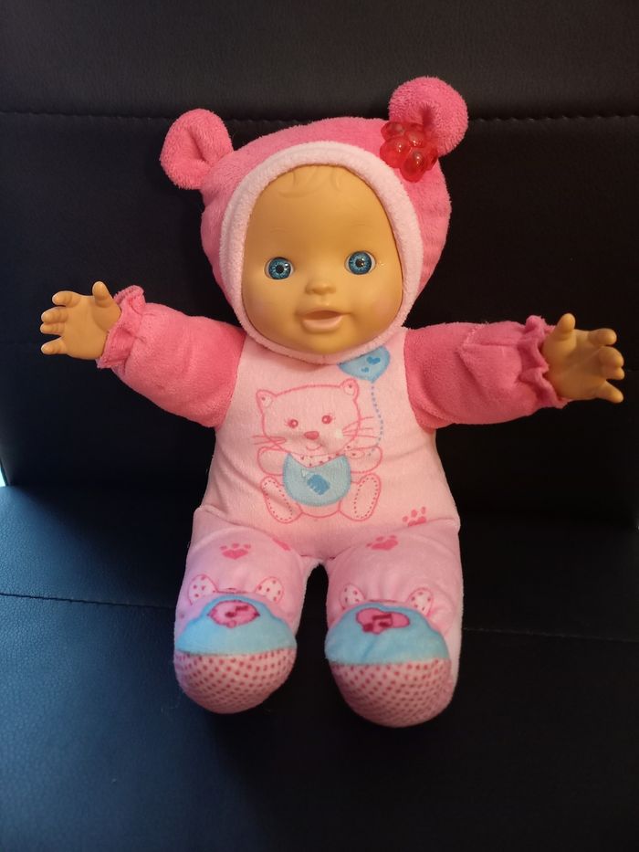 Poupée Vtech musicale complete
