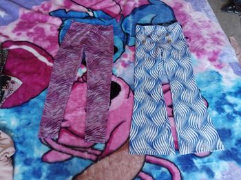 Lot de Legging et pantalon patte d'éléphant neuf 
