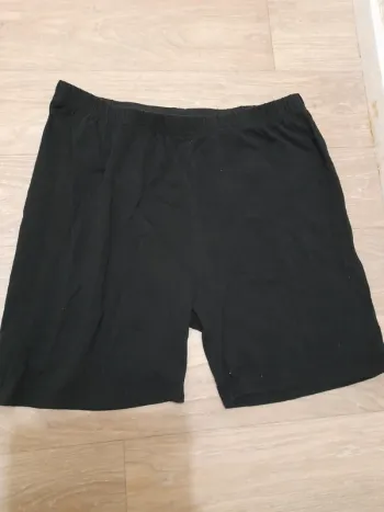 short taille 46/48