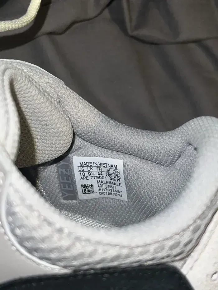 Basket Adidas yessy boost 700 authentique édition limitée rare - photo numéro 5