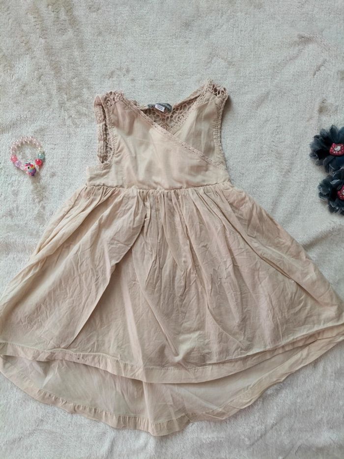 Robe taille 2 ans - photo numéro 2