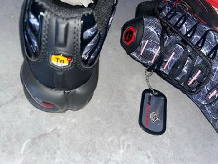 BASKET TN GRIS ROUGE 39 - photo numéro 3