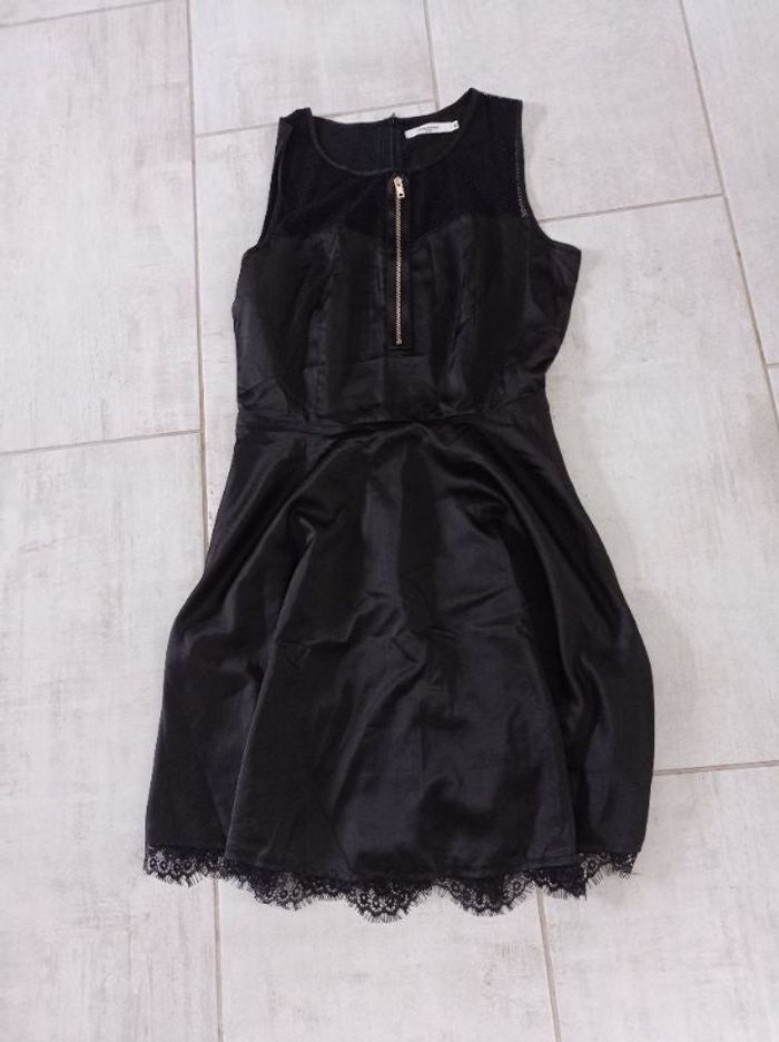 Robe noire