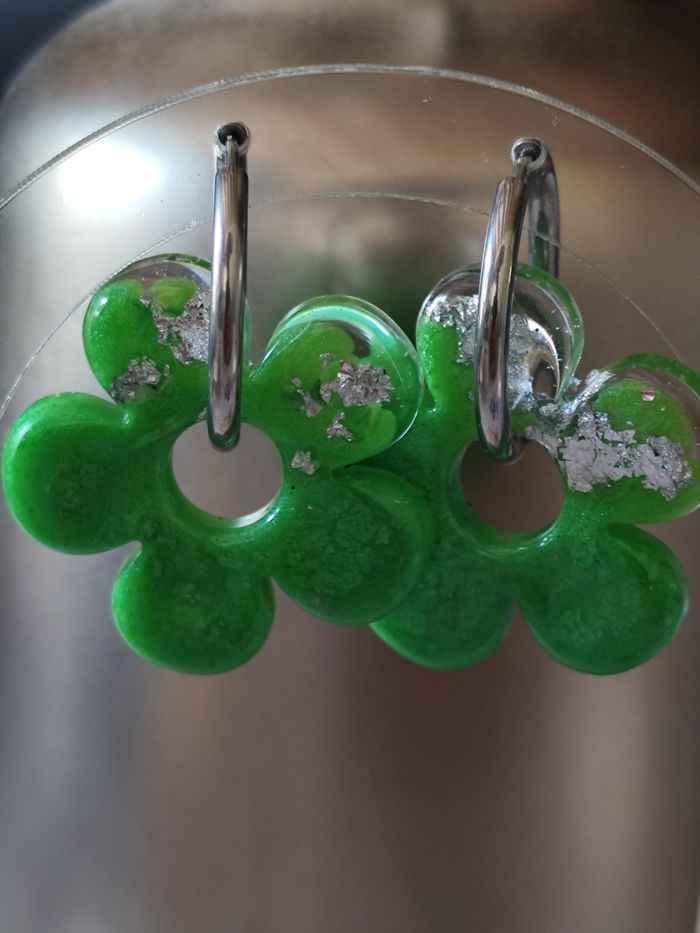 Boucles d'oreilles créoles vendues avec pampilles - photo numéro 2