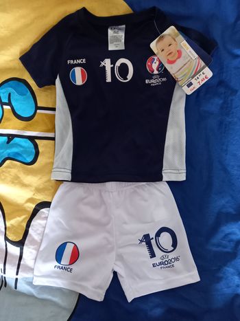 Short + tshirt 12 mois