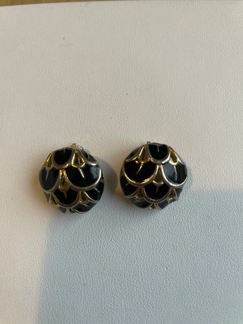 Boucles d’oreilles à clips ronde noires et dorées