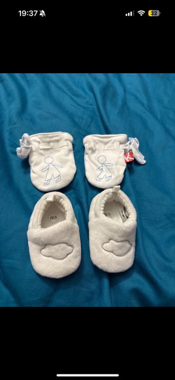 chaussons et moufles naissance