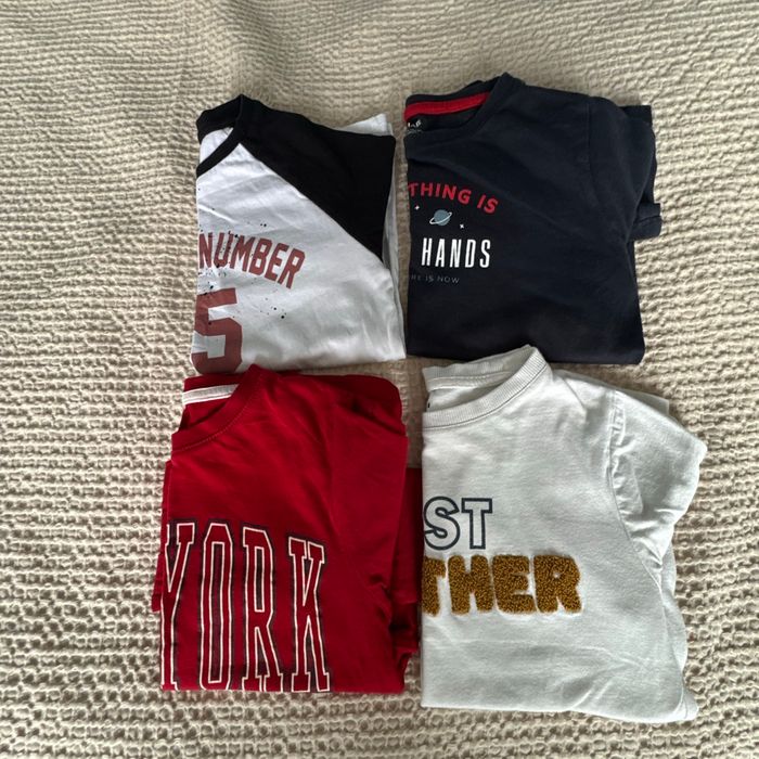 4 tee-shirts Kiabi taille 8 ans