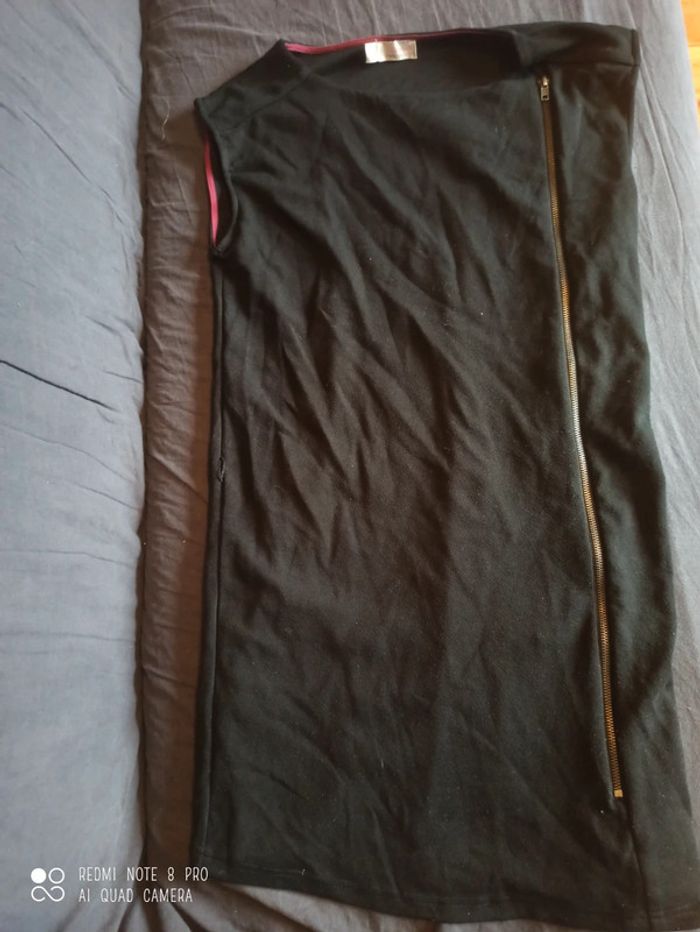 Robe noire de maternité