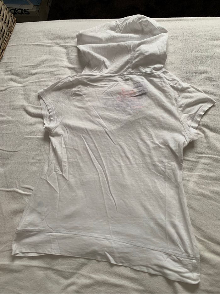 Tee shirt à capuche - photo numéro 4