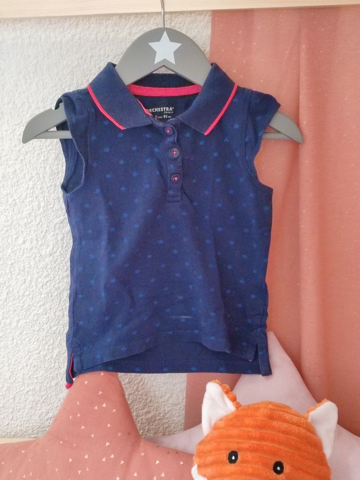 Polo sans manches - Motif étoiles - Bleu foncé et rose - 24 mois - Très bon état - Orchestra - photo numéro 2