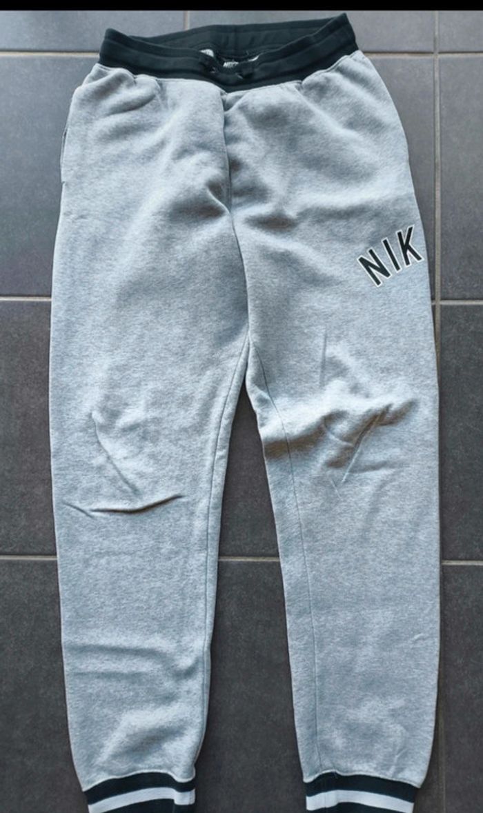 Pantalon jogging Nike gris enfant taille XL