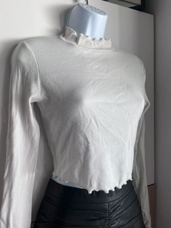 Top côtelé court bershka taille m