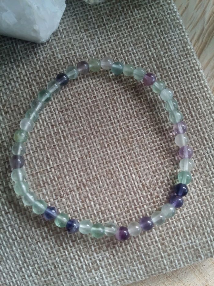 Bracelet en pierres de fluorite - photo numéro 2