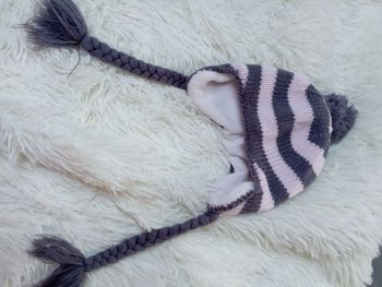 Bonnet avec tresses