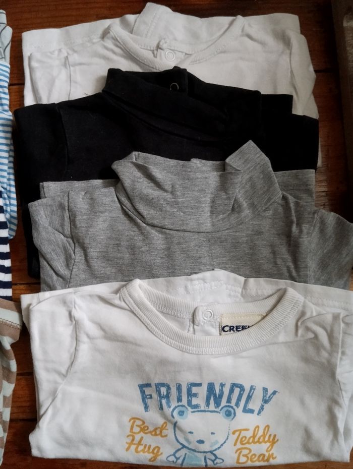 8 Tee-shirt avec pressions arrière - photo numéro 3