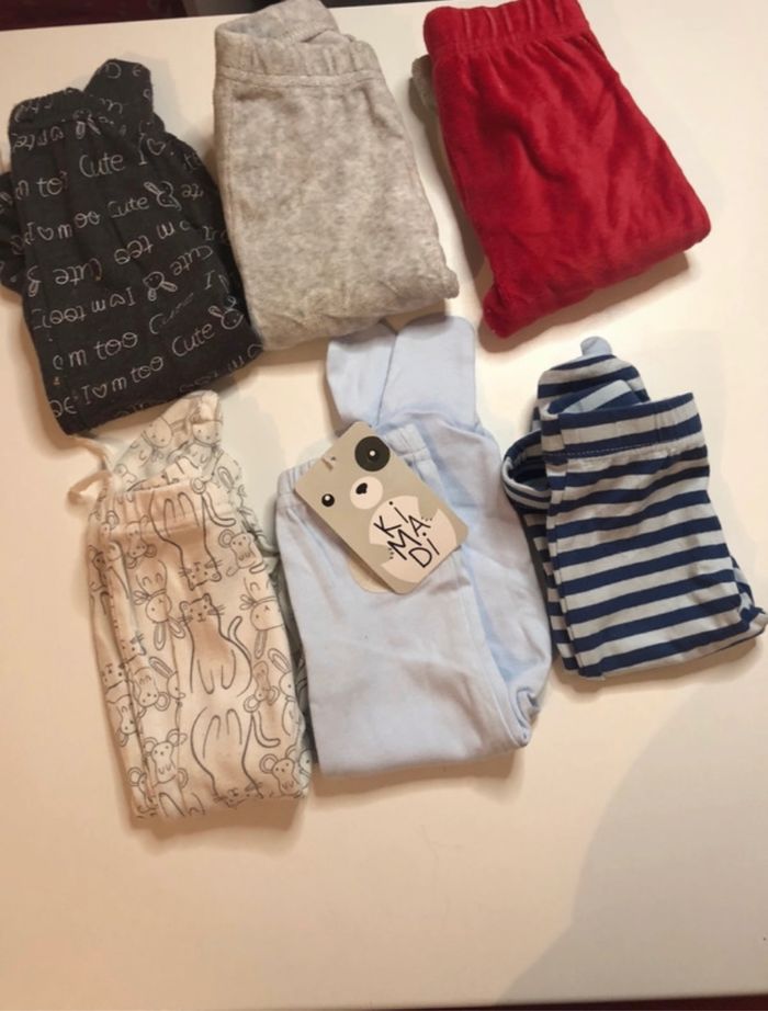 Lot de 6 pantalons avec chaussettes