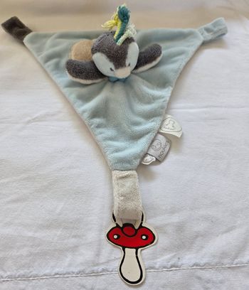 Doudou Pingouin plat triangle bleu - Attaches Tétines- Noukies