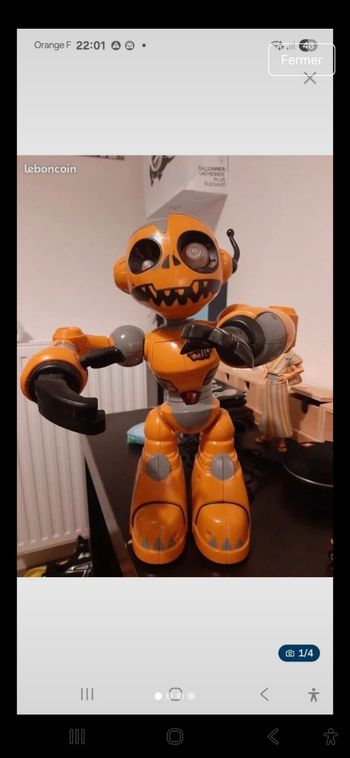Robot