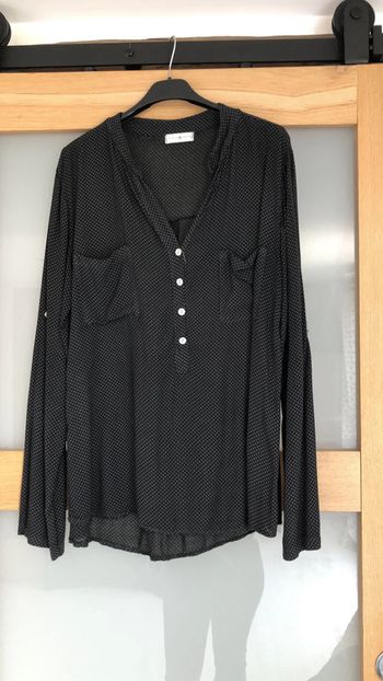 Blouse foncée