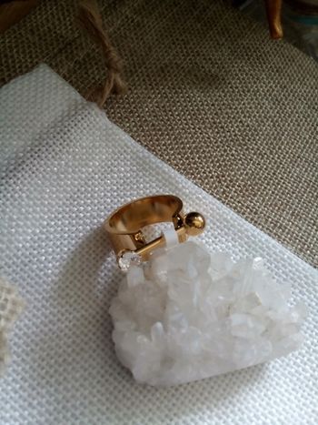 Bague en acier et zircon