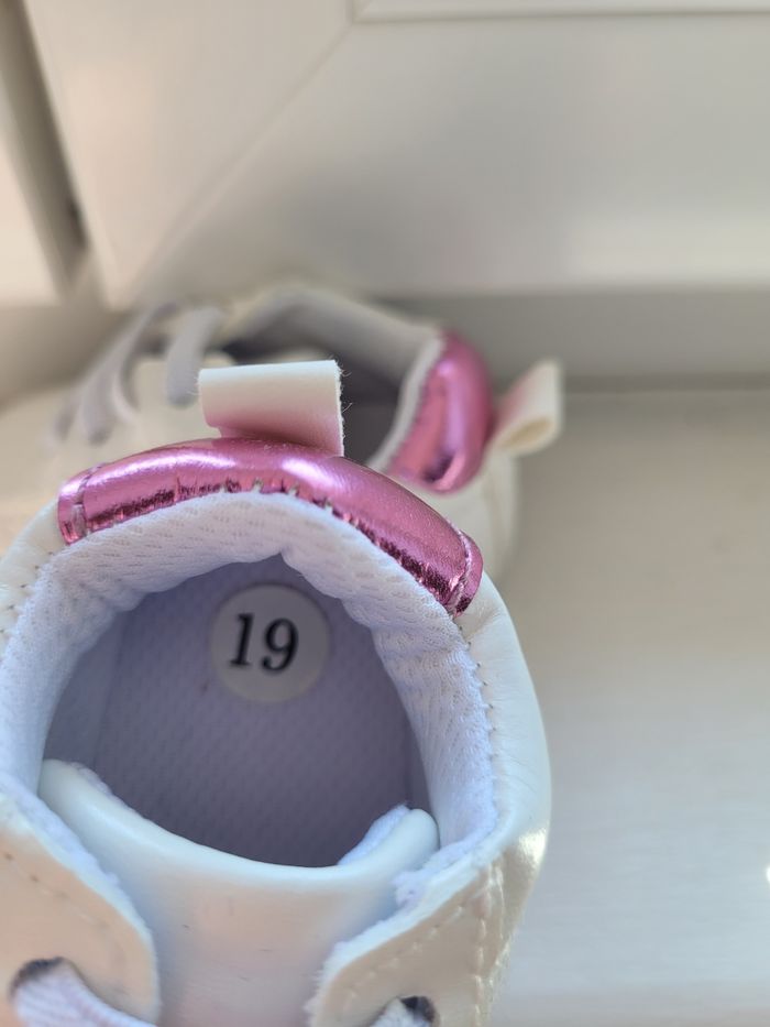 Basket bébé fille - photo numéro 3