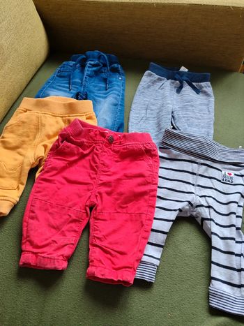 Lot pantalons 1 mois