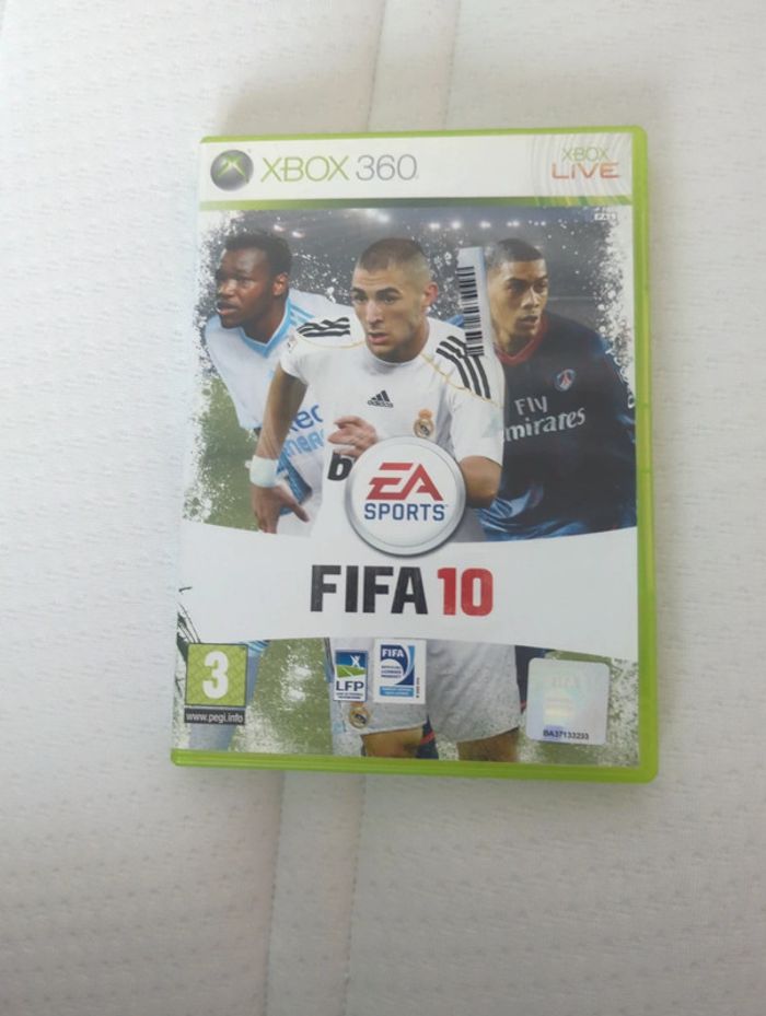 Jeux Xbox 360 FIFA 10 - photo numéro 1