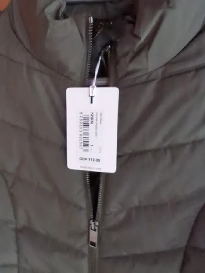 Veste matelassée neuve Ted Baker taille 1 (36) - photo numéro 3