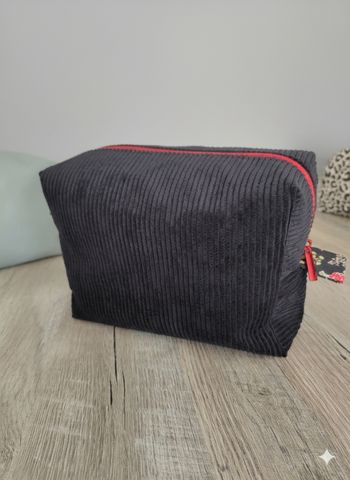 Trousse de toilette - velours noir et rouge 